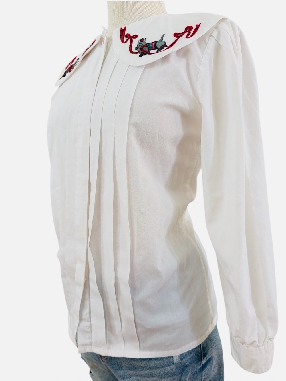 VINTAGE 1980s White Cotton Button-Down Blouse with Embroidered Peter Pan Collar - Picture 6 of 8